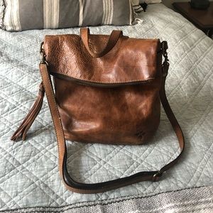 Leather convertible shoulder bag/backpack